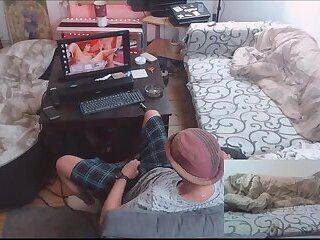 my mom caught me jerking off to family porn xhdqxs - pornoxo.com