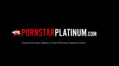 PORNSTARPLATINUM MILF Christie Stevens Uses Toys For Pussy - drtuber.com