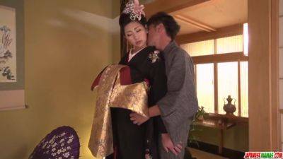 Milf Takes Down Her Kimono For A Big Dick - upornia.com