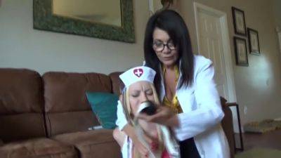 Lexi Love In Milf Gigi Naive Nurse Gives A Miraculous Blowjob - upornia.com