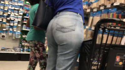 Thick Milf Pawg Bbw In Jeans Candid - voyeurhit.com