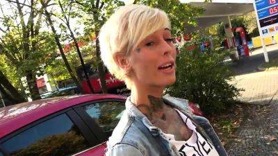 Inked public MILF rides sex date outdoor - drtuber.com