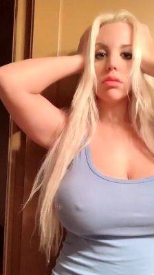 Big boobs milf masturbates with her dildo - drtuber.com