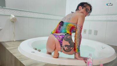 Milf Peituda Masturbando O Cuzinho With Cris Bathory - hclips.com - Brazil