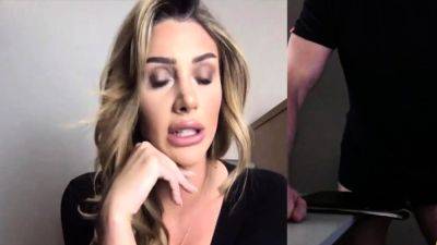 Webcam CFNM MILF teasing man who jerks - drtuber.com