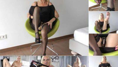 Dirty Talk MILF Satisfies Foot Fetish with Nylon Stockings - German Amateur Clip - xxxfiles.com - Germany